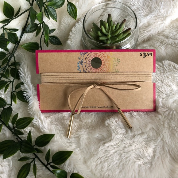 ⚡️ *FREE WITH BUNDLE* Nude Choker ⚡️ - Picture 1 of 2